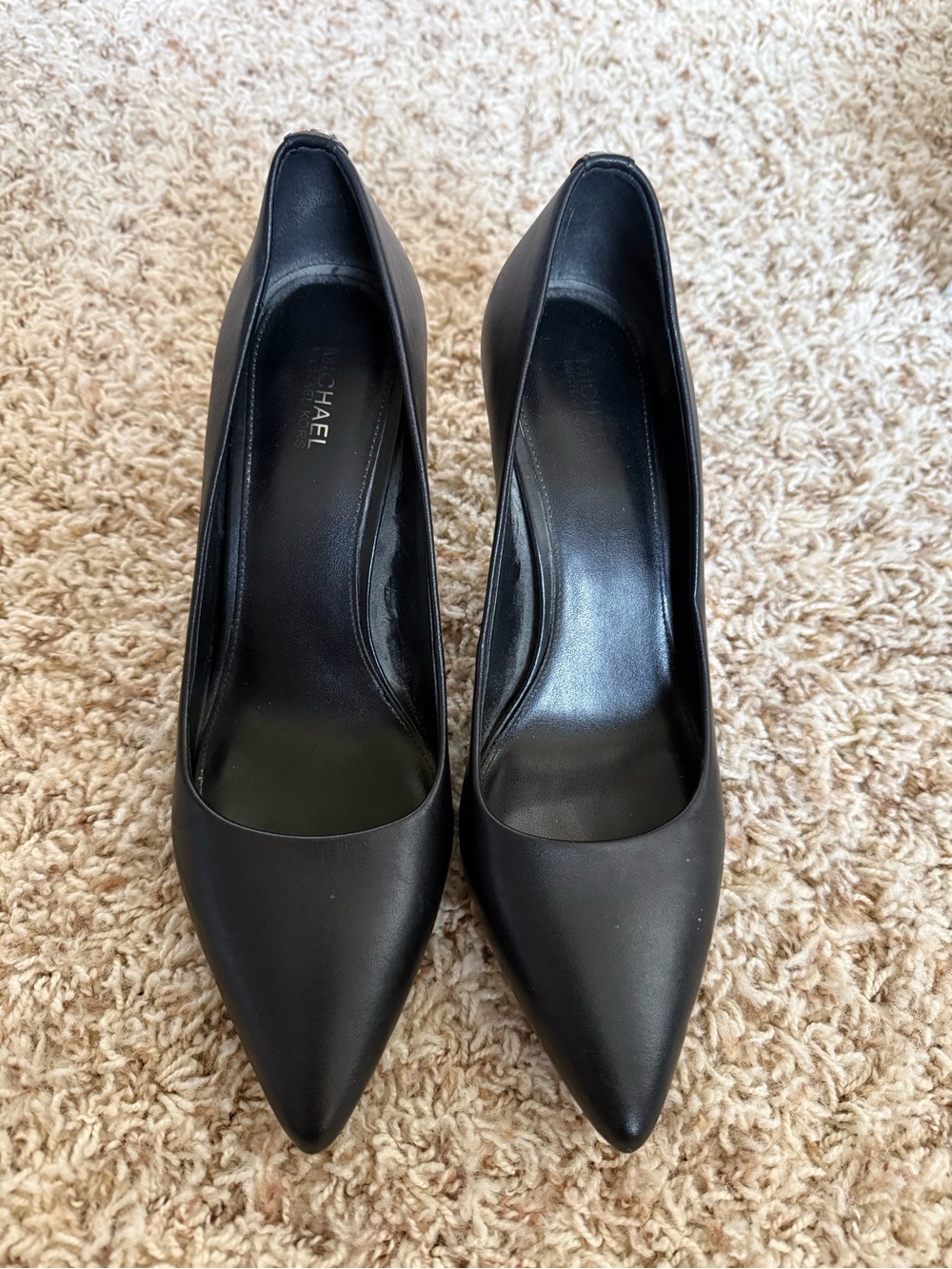 MICHAEL Michael Kors Black Leather Pointed Toe Pumps Heels Size 8M